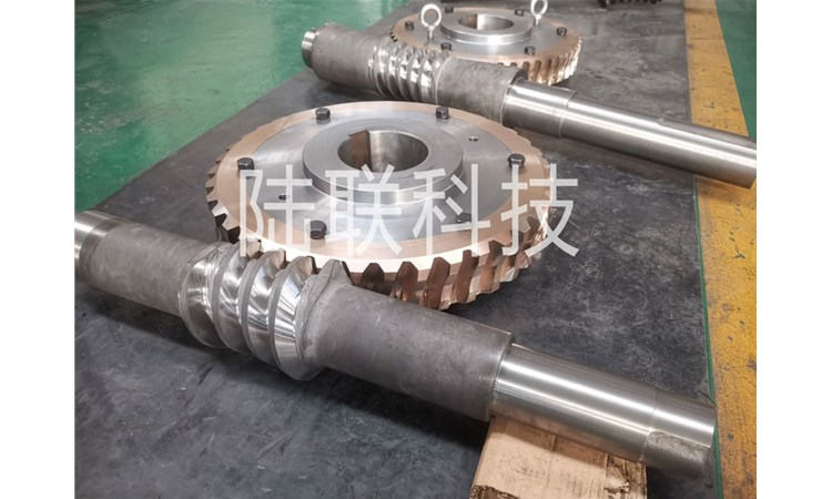 二次包络蜗轮蜗杆副传动特点